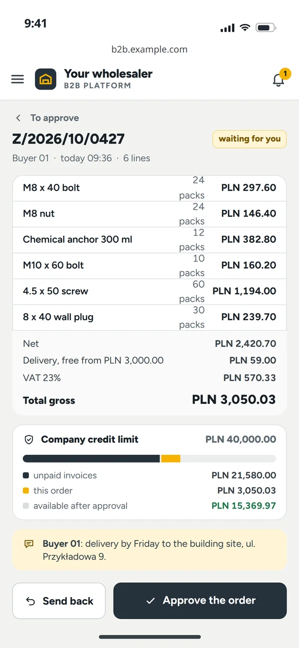 An order to approve on the manager's phone: the lines, the gross total, the company credit limit and the approve button